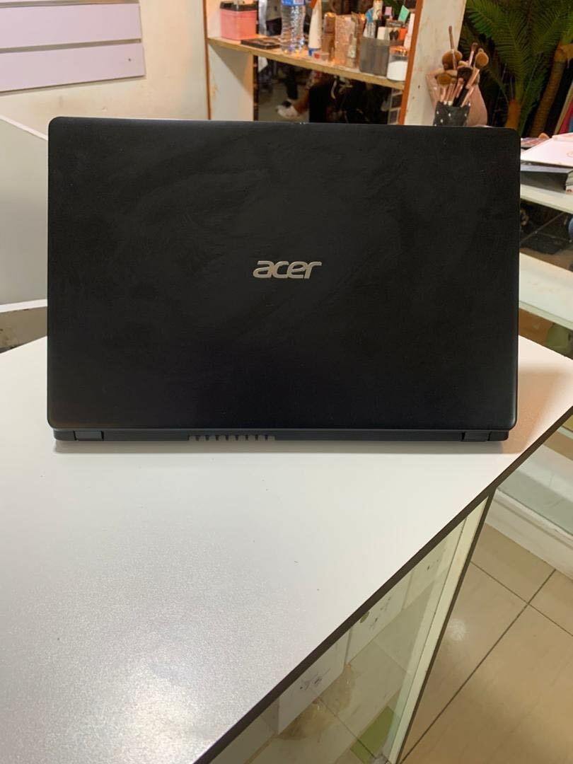 Acer Aspire 3