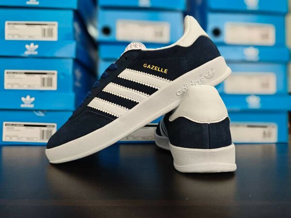 Gazelle FOOTWEARS