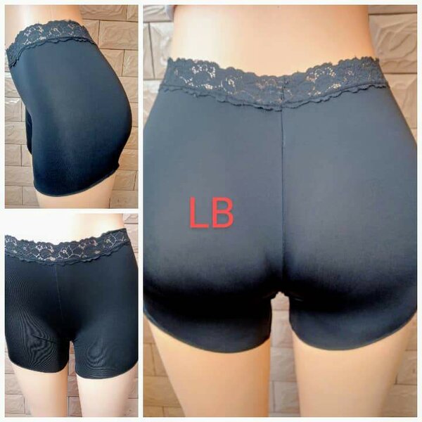 Collant avec dentelle