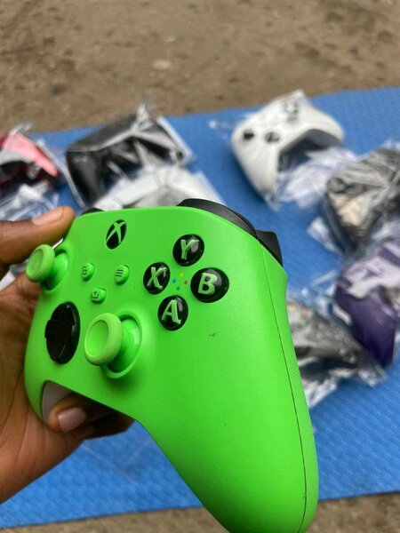 Manette sans fil Xbox colorée