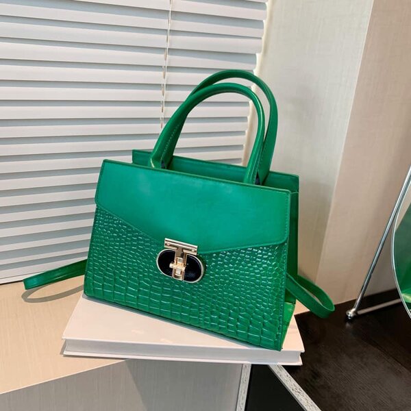 High quality and fashionable trapezoidal women's bag green