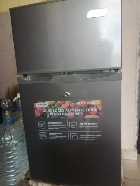Réfrigérateur et congélateur