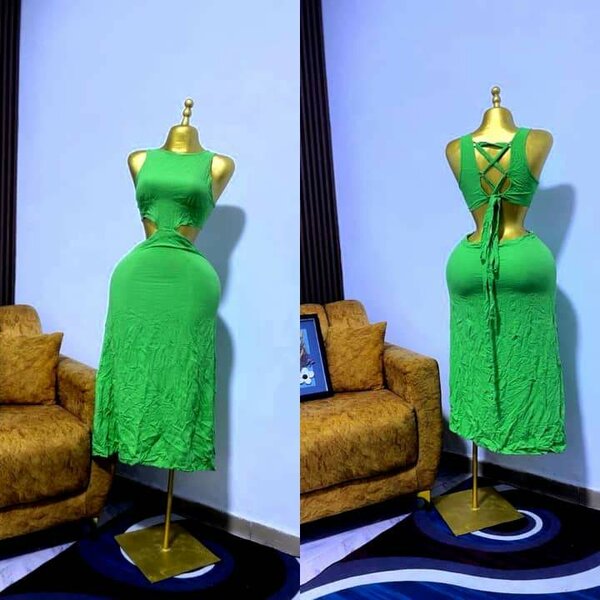 Robe verte dos croisé
