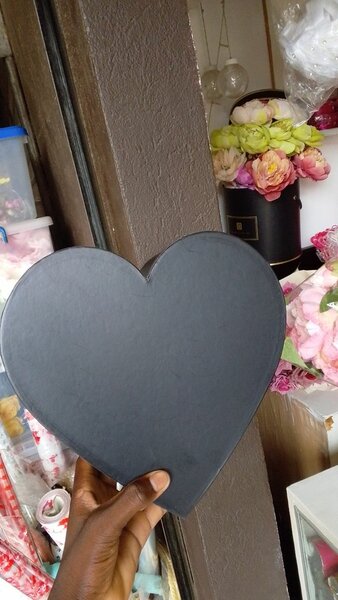 Boîte en cœur cadeau élégante