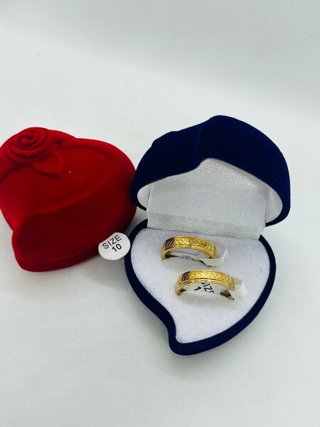 Alliances dorées en coffret