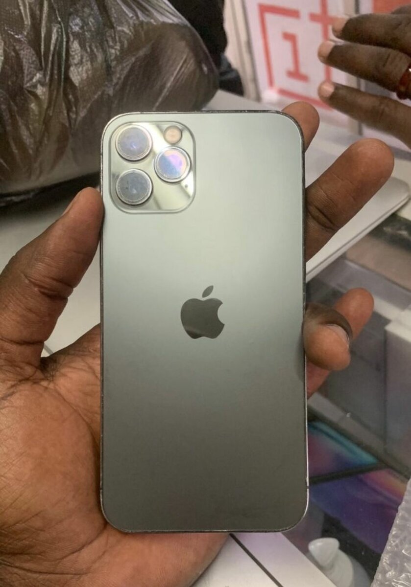 iPhone 12 Pro Max Gris