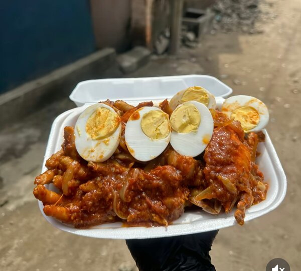 Delicieux Patte de poulet