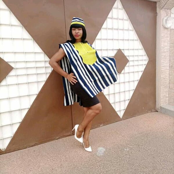 Poncho rayé élégant femme