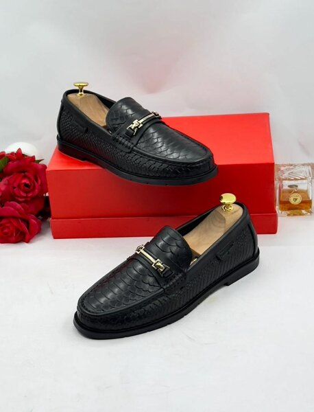 CLASSIC LOAFER