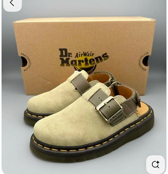 Sabots en daim Dr. Martens