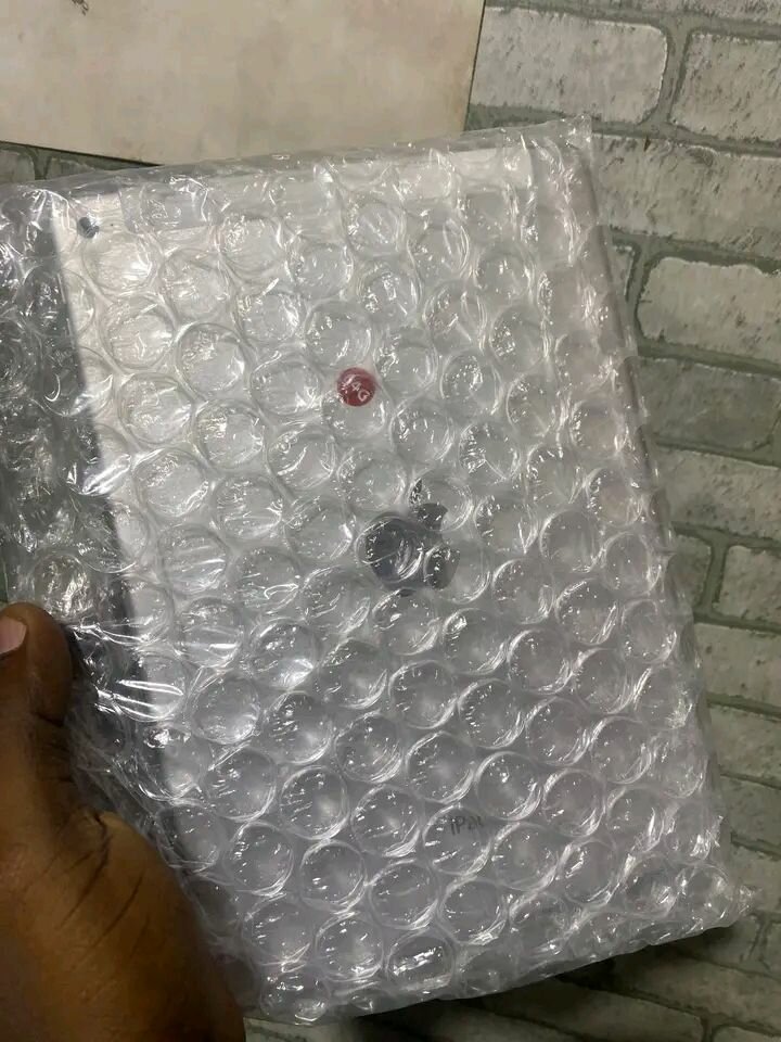 Tablette 10.2" Wi-Fi