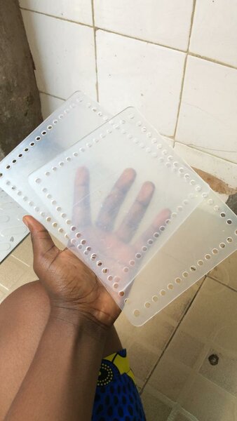 Supports pour crochet en plastique