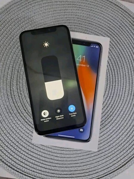 iPhone X 64 Go Argent