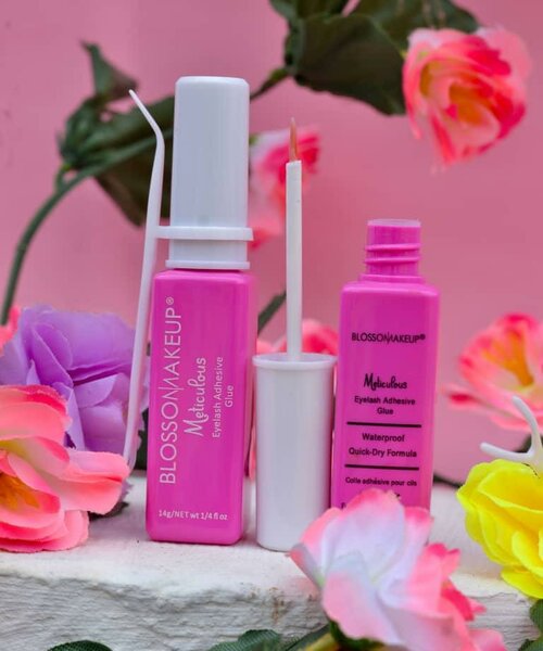 Colle à Cils Étanche Blossom