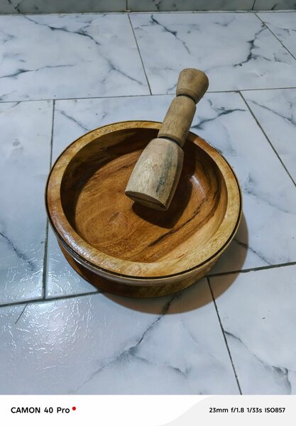 Mortier et Pilon en Bois