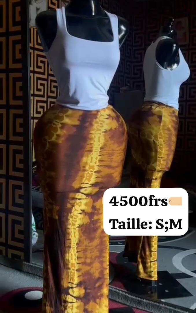 Jupe longue en soie imprimée