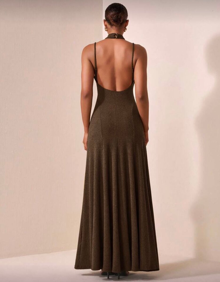 Robe longue dos nu élégante