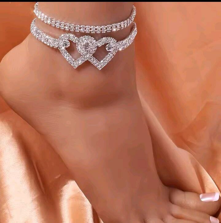 FASHIONABLE WOMEN ACCESSORIES