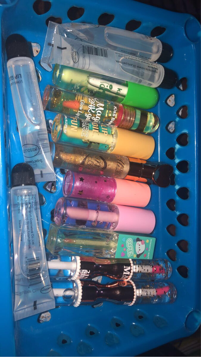 Lot de gloss et accessoires