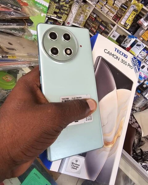 Tecno Camon 30S Pro 256GB 16GB