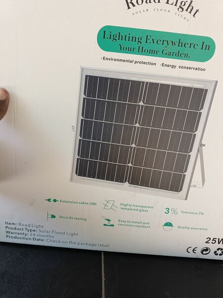 Roadlight solar flood light