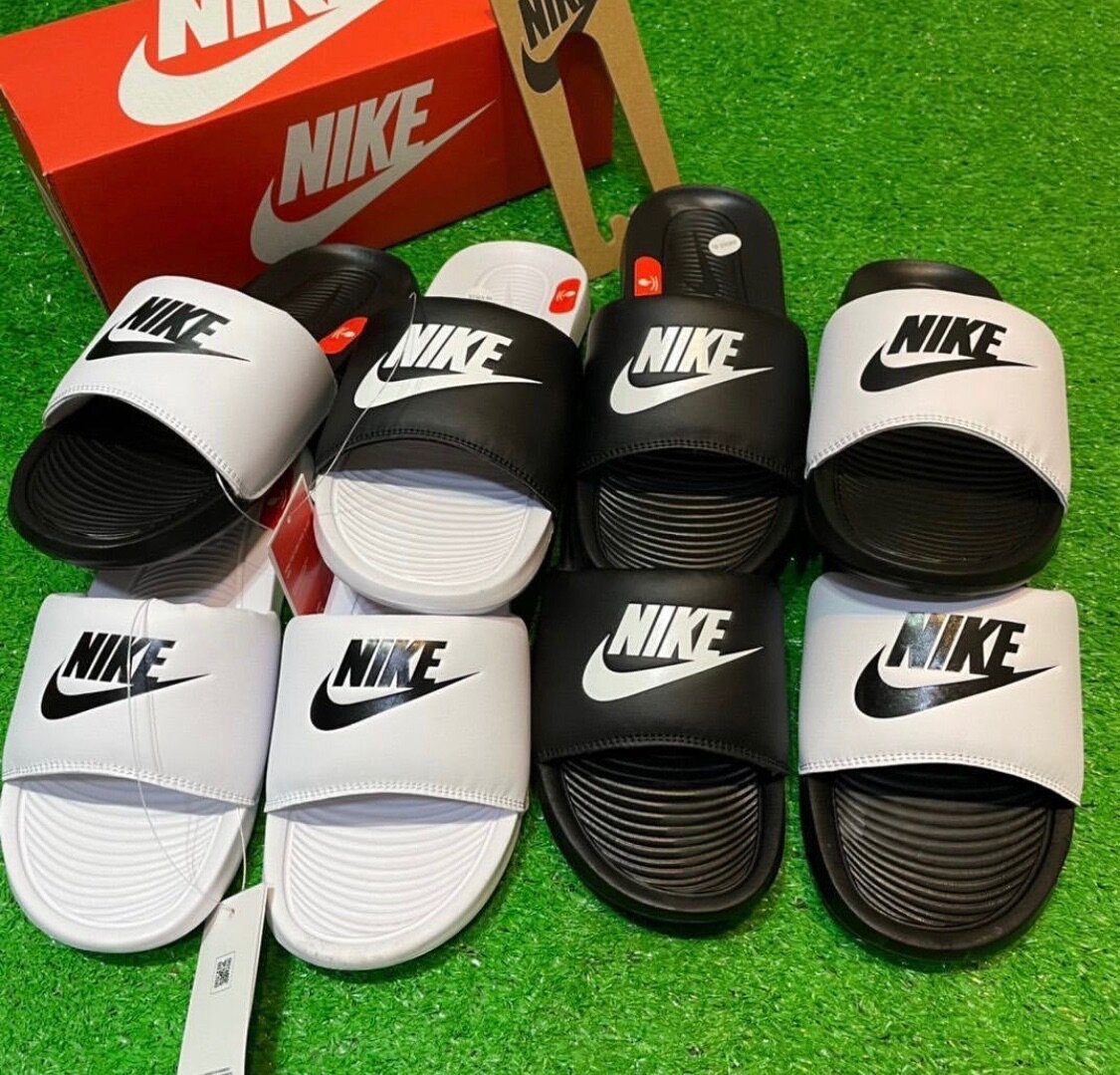 Sandale Lacoste et Nike