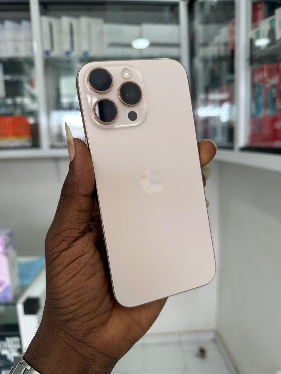 iPhone 16 pro max 