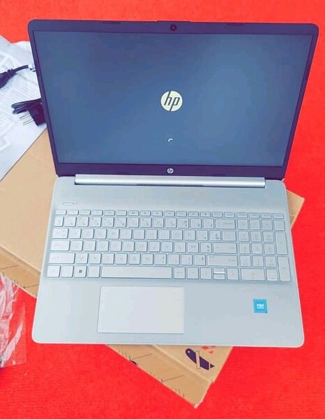 Je vends les ordinateurs