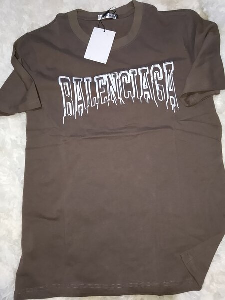 T-shirt moderne Balenciaga