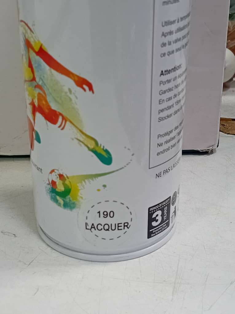 Peinture en spray laque