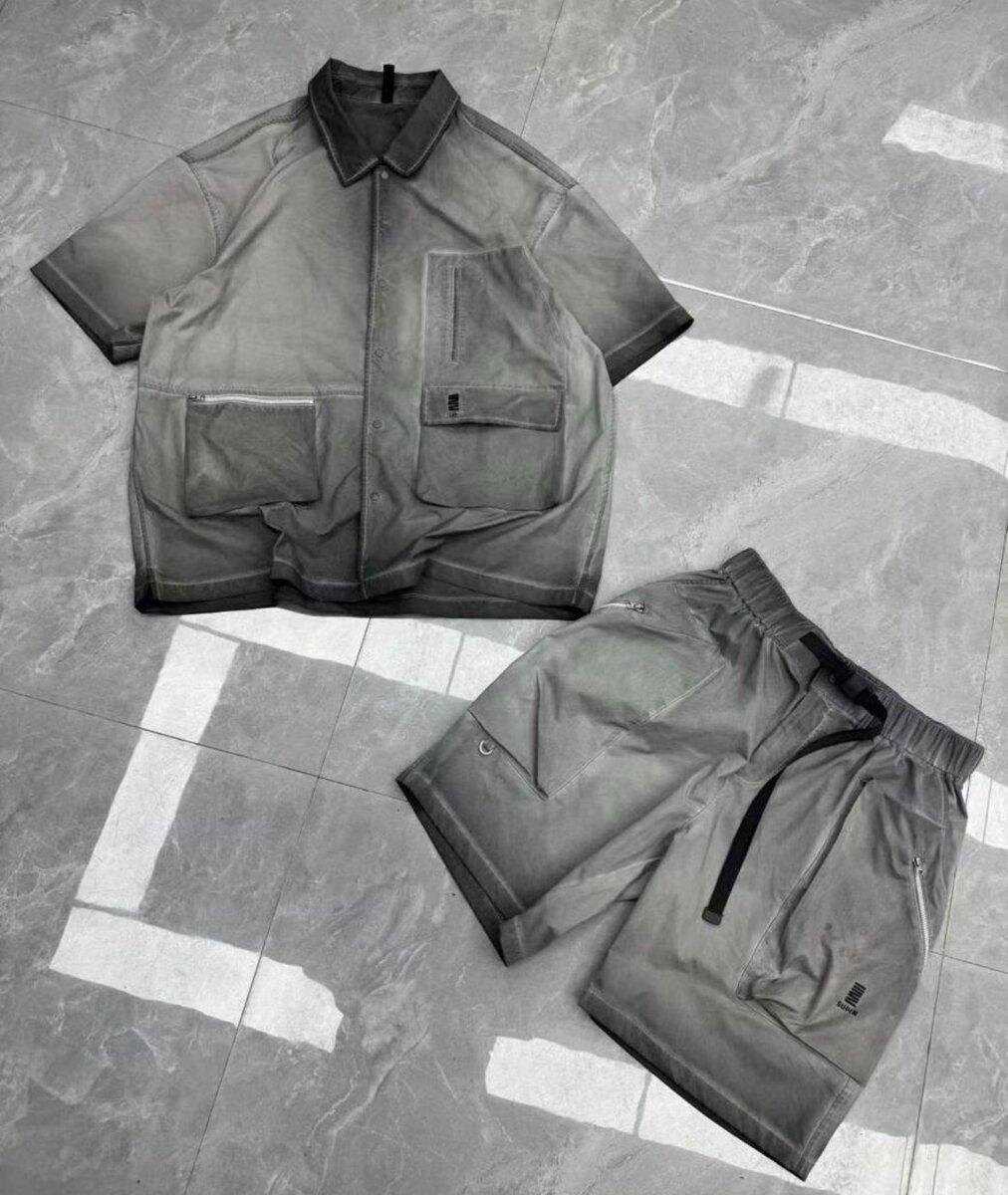 Ensemble gris décontracté