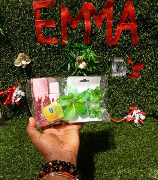 Kit de Beauté et Accessoires Floraux