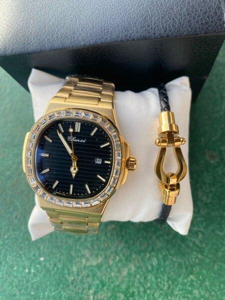 Montre Dorée Élégante Homme