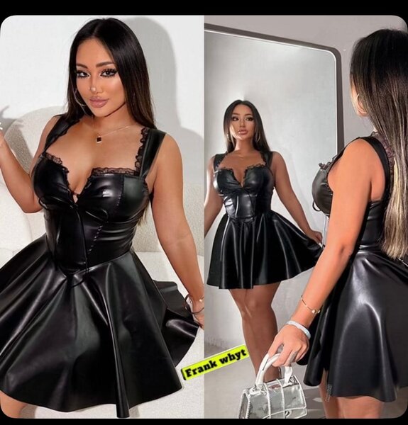 Robe noire en similicuir