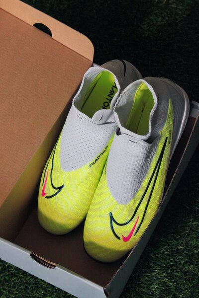 Nike Gripknit Phantom GX Elite FG Astro turf- Luminous Pack