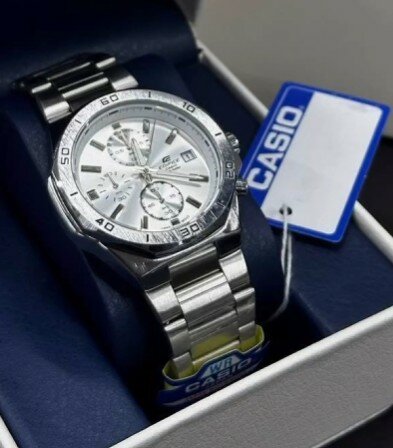 Часы Casio с хронографом