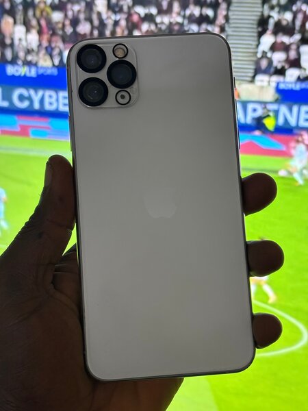 iPhone 11 pro max 64gb