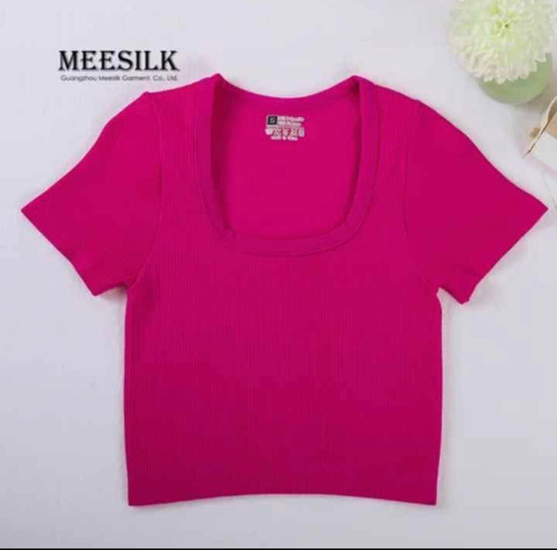 T-shirt côtelé col carré