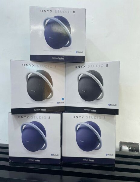 Harman Kardon onyx studio 8