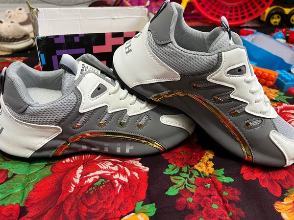 Кроссовки производство вьетнам