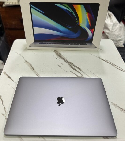macbook pro retina i7 2019