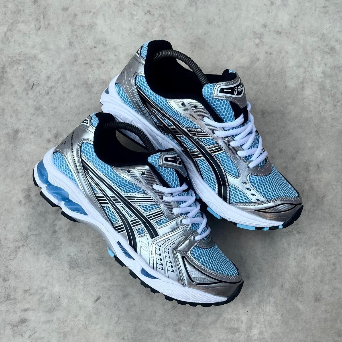 ASICS kayano 14