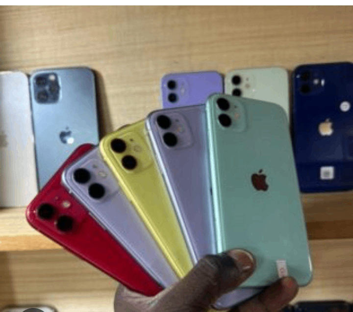 iPhone 11 - Couleurs Vives