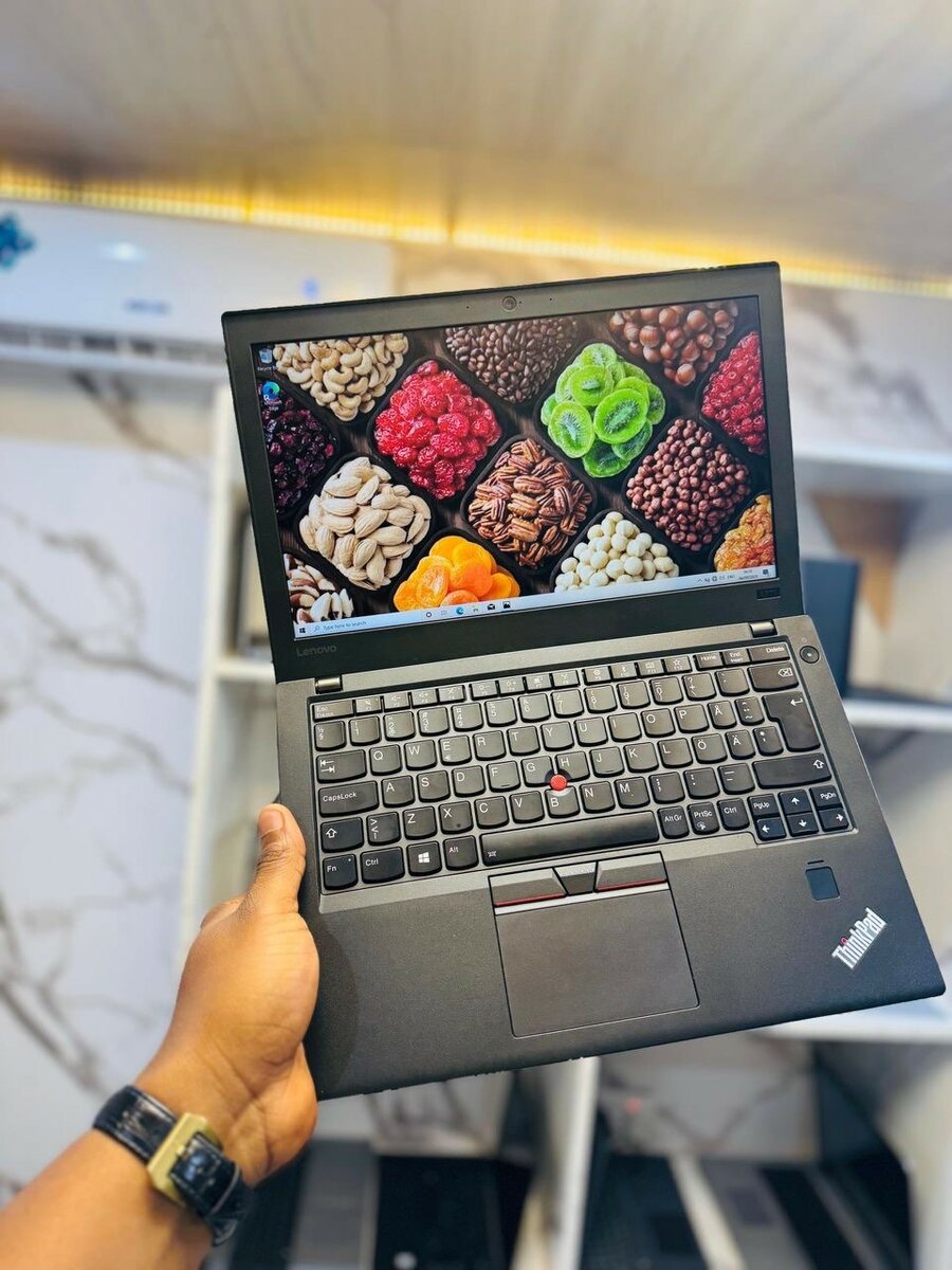 LENOVO  THINKPAD A275