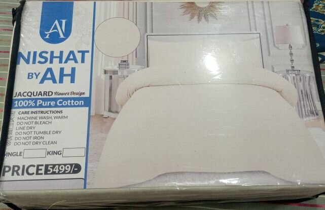 Nishat (JACUARD HOWER DESIGN)100%PURE cotton