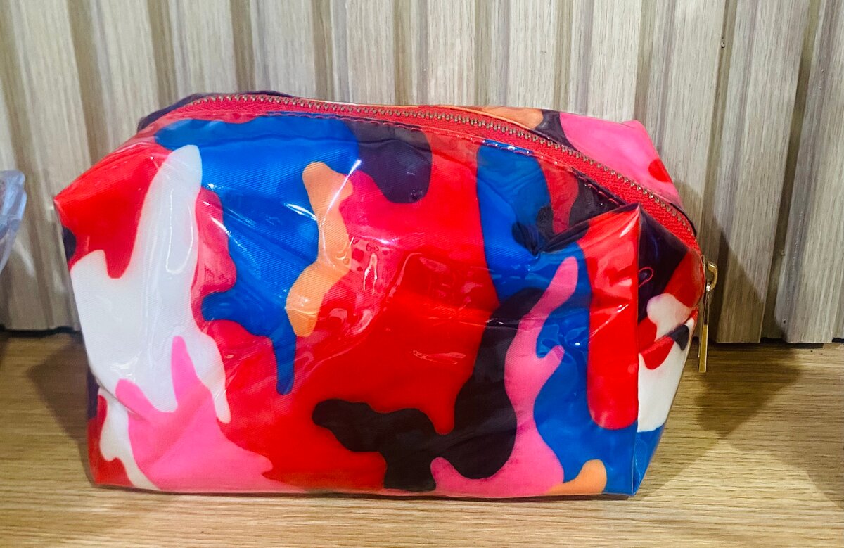 Trousse de maquillage colorée