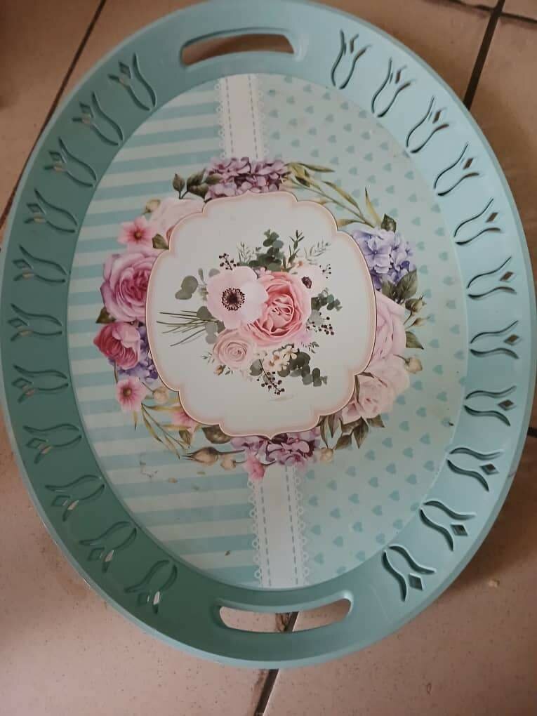 Plateau décoratif floral pastel