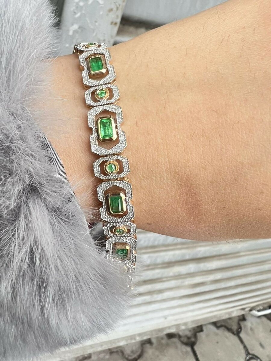 Изумрудный браслет с бриллиантами!  17,5 грамм размер 18 см