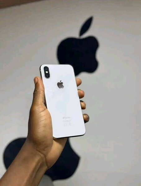 iPhone X Argent 64 Go Débloqué