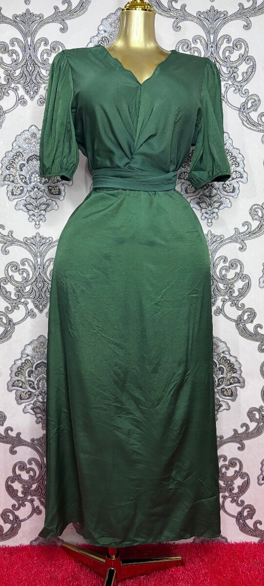 Robe Élégante Verte Noeud